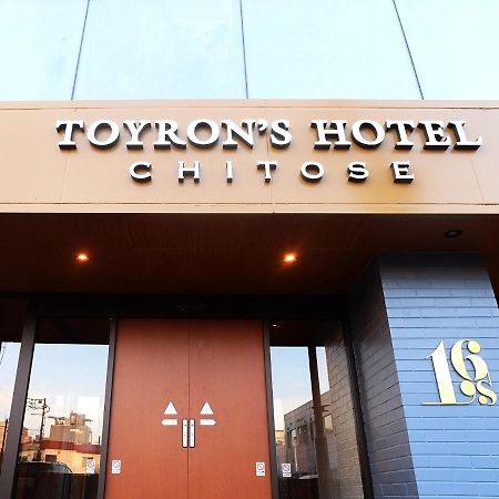 Toyron'S Hotel Chitose Титосе Экстерьер фото